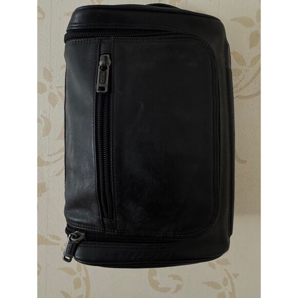 Copied - Tumi Men's Leather Toiletry Bag - Picture 2 of 7